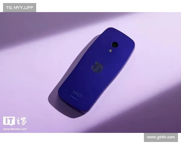 诺基亚推出联名巴萨版3210手机到手价仅429元球迷必入的经典回归款